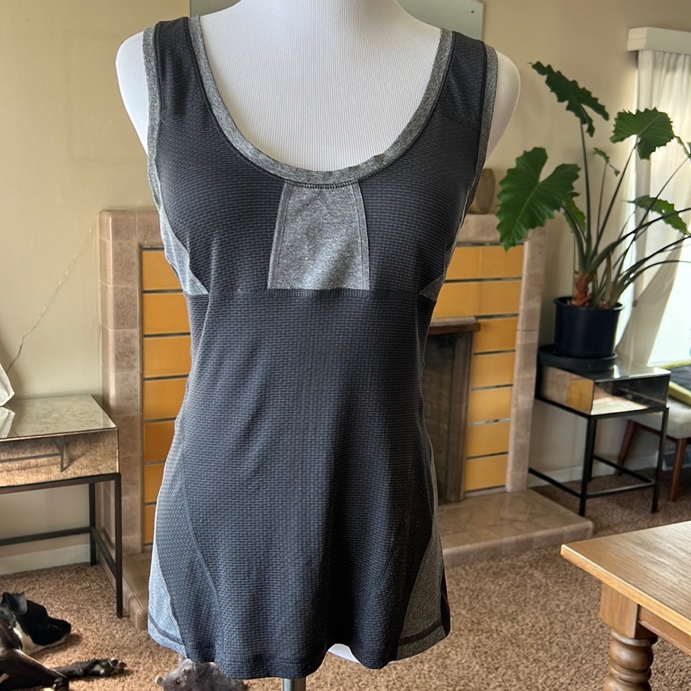 Excellent Lululemon Tank Grey Light Airy Stretchy Fabric